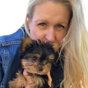 Meet your Posher, Jennifer